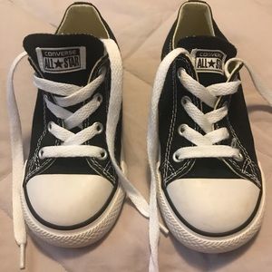 Toddler converse shoes size 9